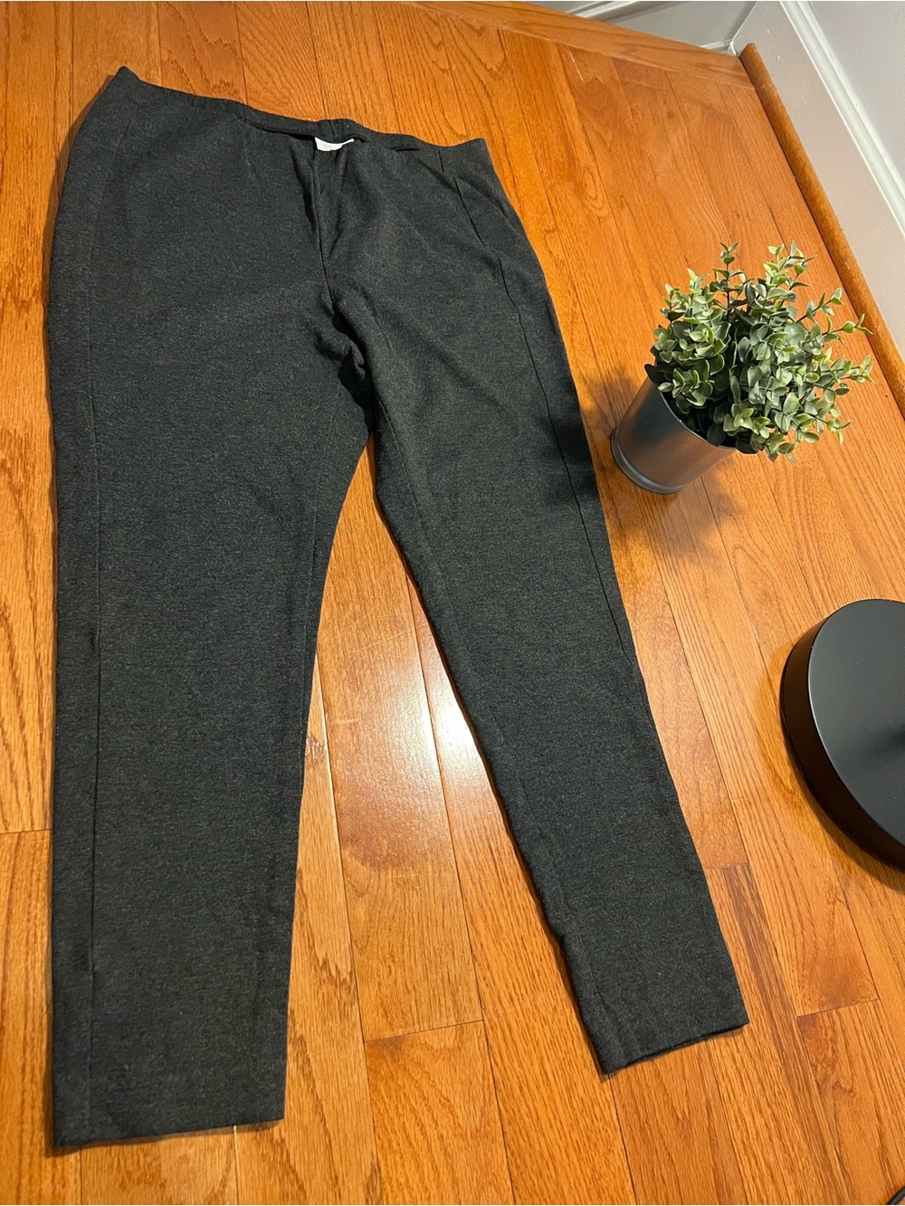 J. Jill Women's Charcoal Gray Stretch Ponte Leggings